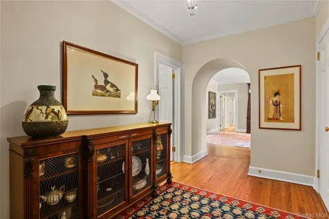 6 Brooklands Bronxville NY 10708