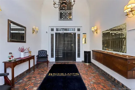 6 Brooklands Bronxville NY 10708