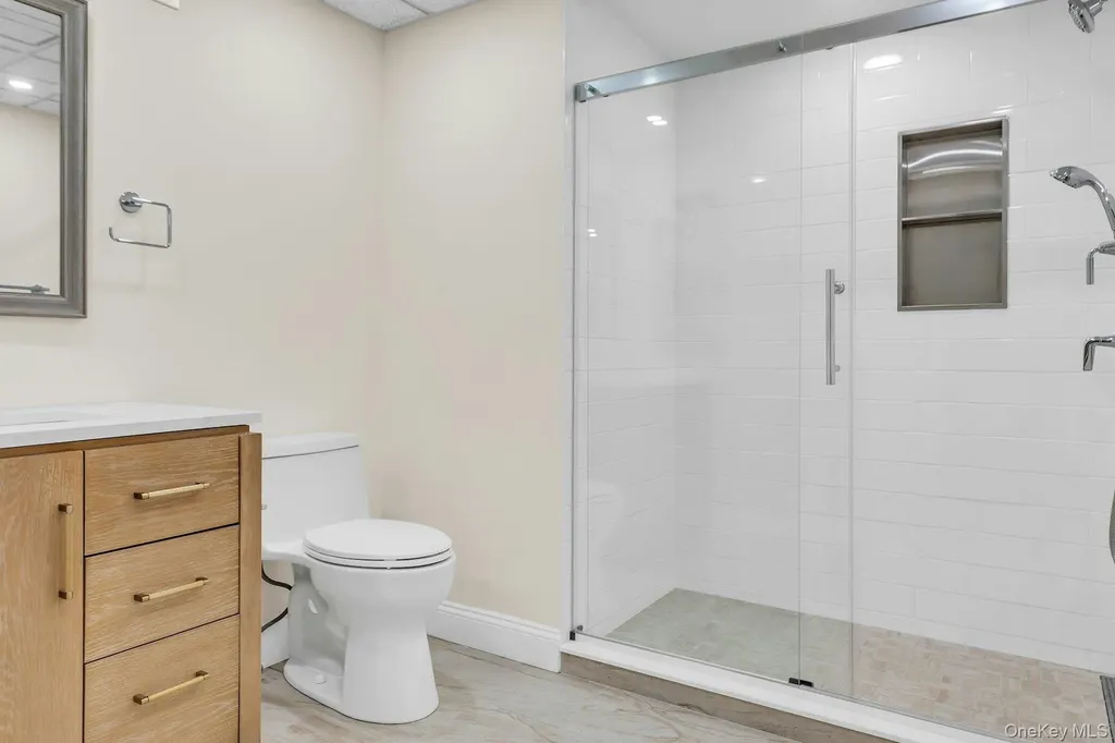3 Willada Lane Glen Cove NY 11542