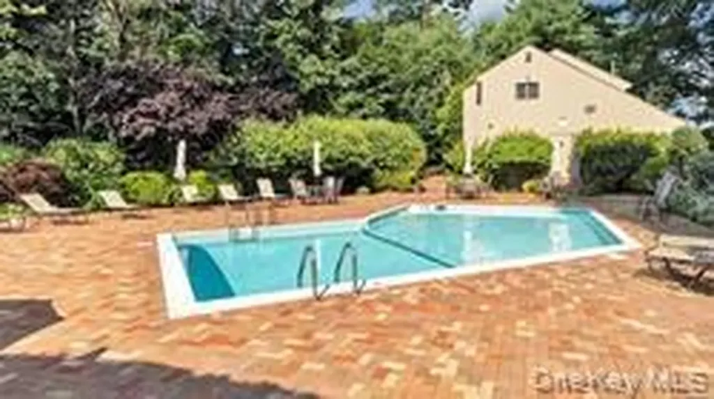 3 Willada Lane Glen Cove NY 11542