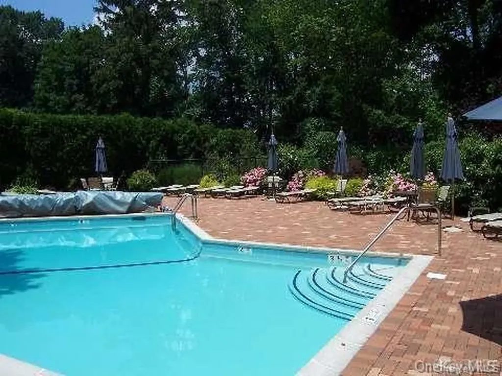 3 Willada Lane Glen Cove NY 11542