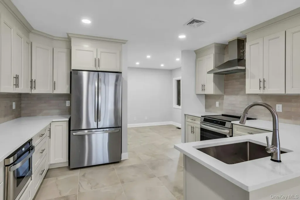 3 Willada Lane Glen Cove NY 11542