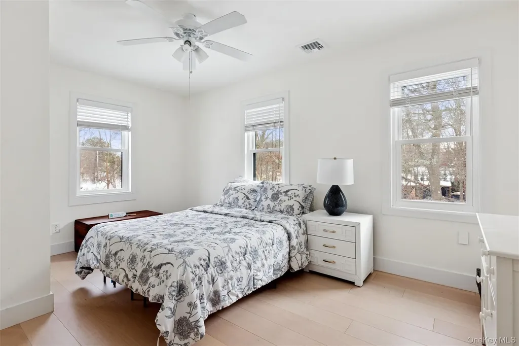 34 Starboard Road Hampton Bays NY 11946