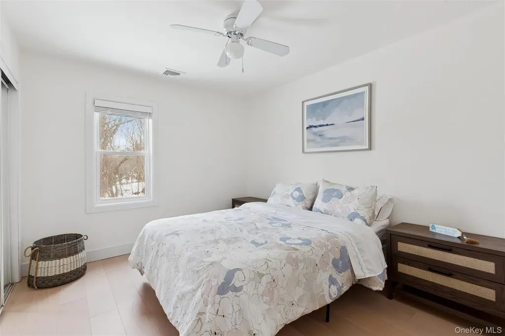 34 Starboard Road Hampton Bays NY 11946