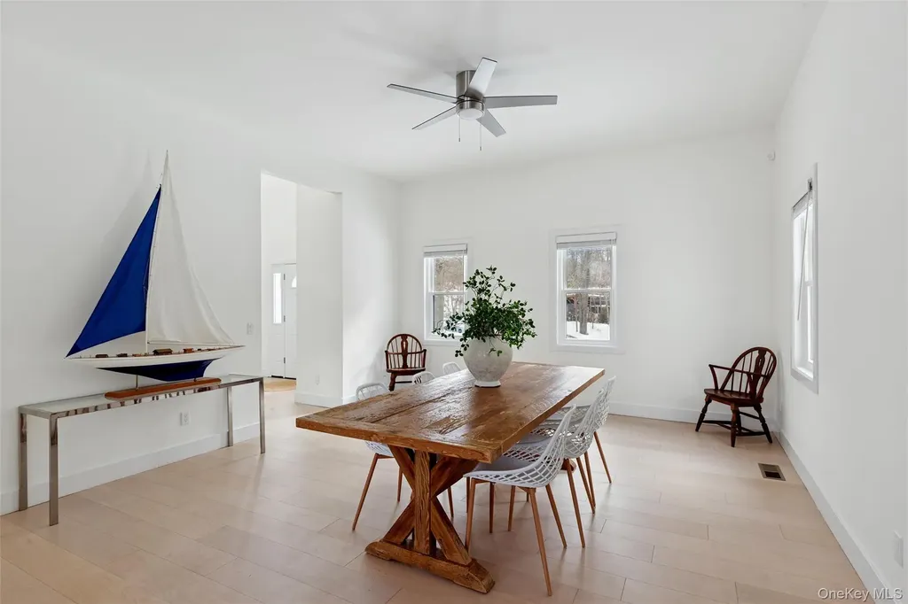34 Starboard Road Hampton Bays NY 11946