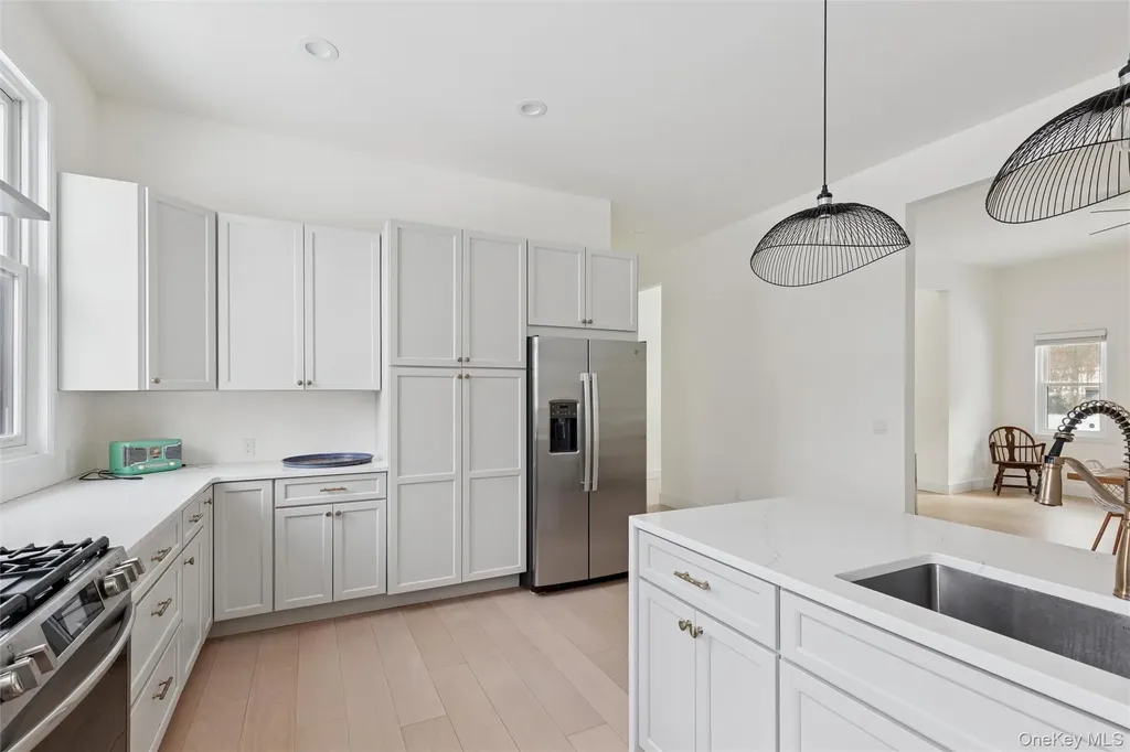 34 Starboard Road Hampton Bays NY 11946