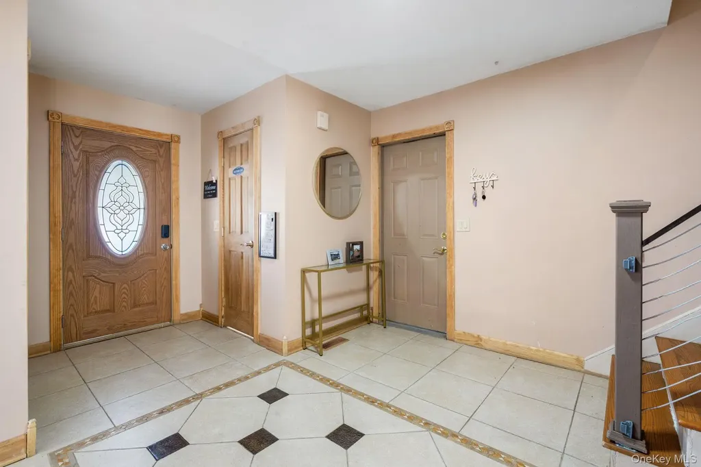 42 Beechwood Park Poughkeepsie NY 12601