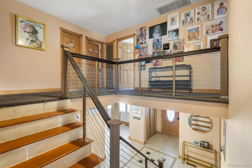 42 Beechwood Park Poughkeepsie NY 12601