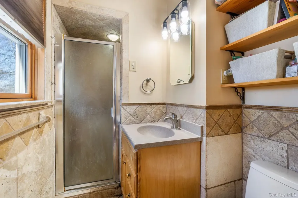 42 Beechwood Park Poughkeepsie NY 12601
