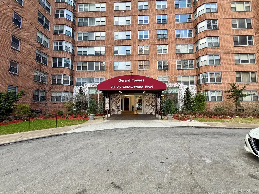 70-25 Yellowstone Boulevard Forest Hills NY 11375