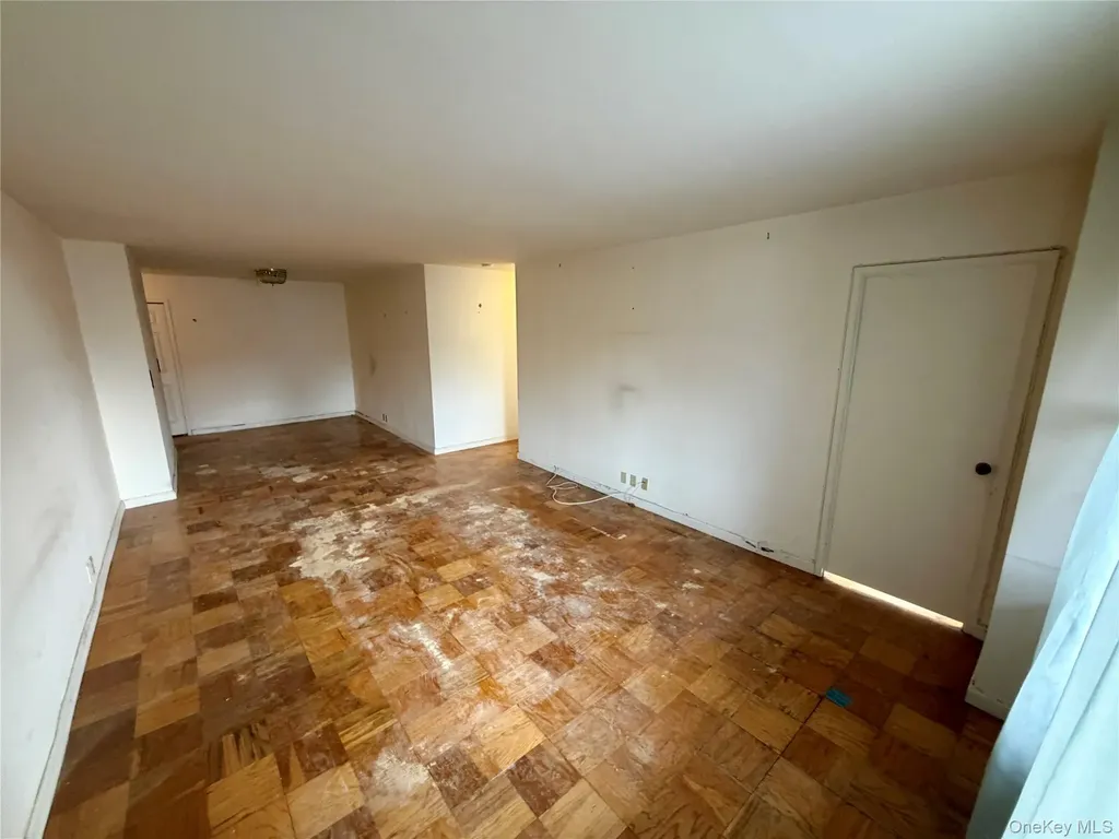70-25 Yellowstone Boulevard Forest Hills NY 11375