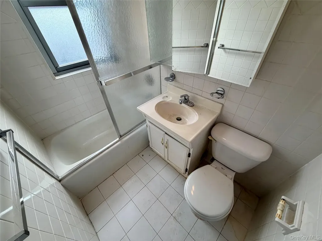 70-25 Yellowstone Boulevard Forest Hills NY 11375