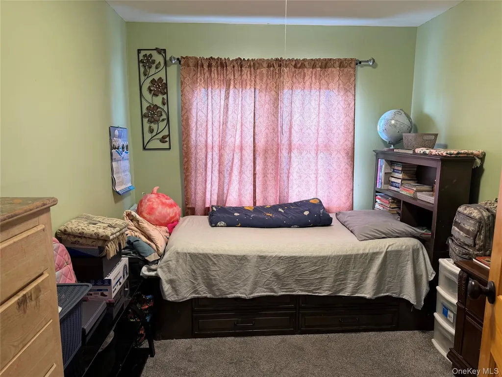 458 Carlls Path Deer Park NY 11729