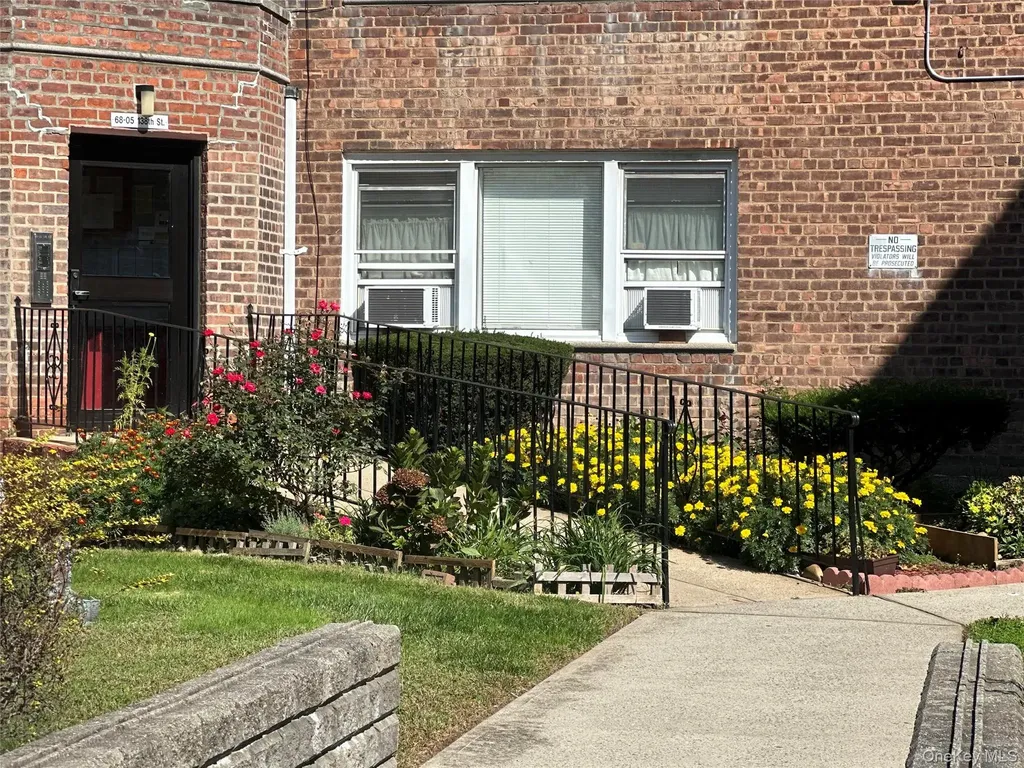 6809 138th Street Flushing NY 11367