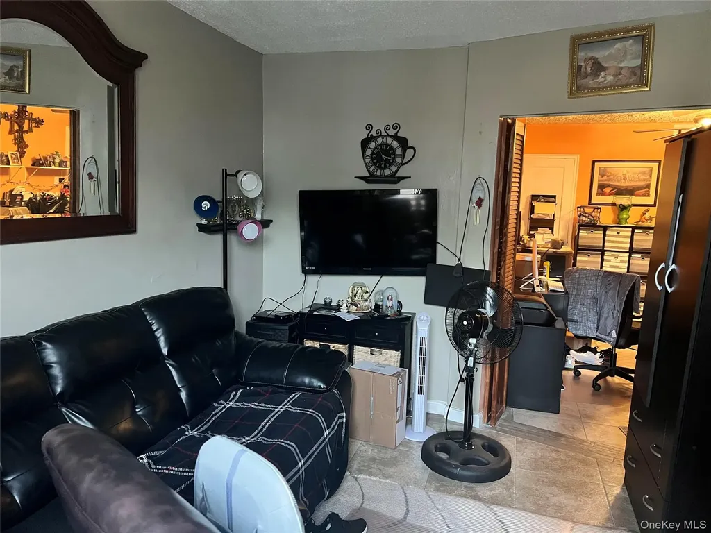 6809 138th Street Flushing NY 11367
