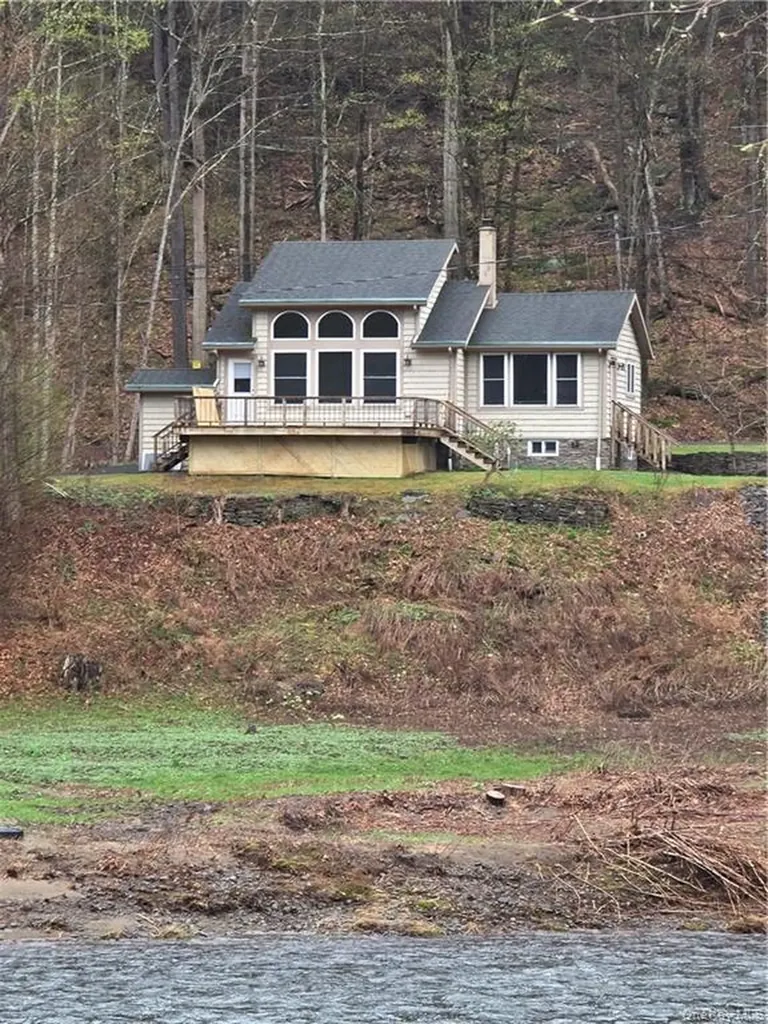 455 Peas Eddy Road Hancock NY 13783