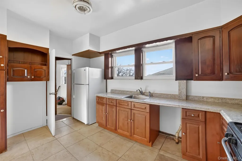 247 Nuber Avenue Mount Vernon NY 10553
