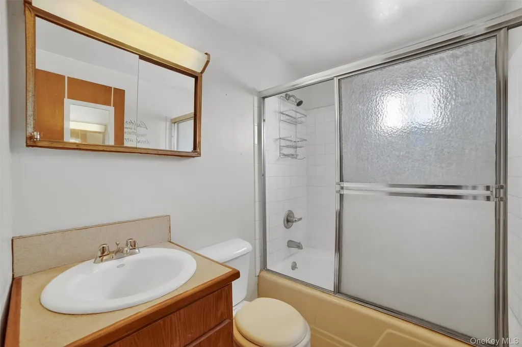 247 Nuber Avenue Mount Vernon NY 10553