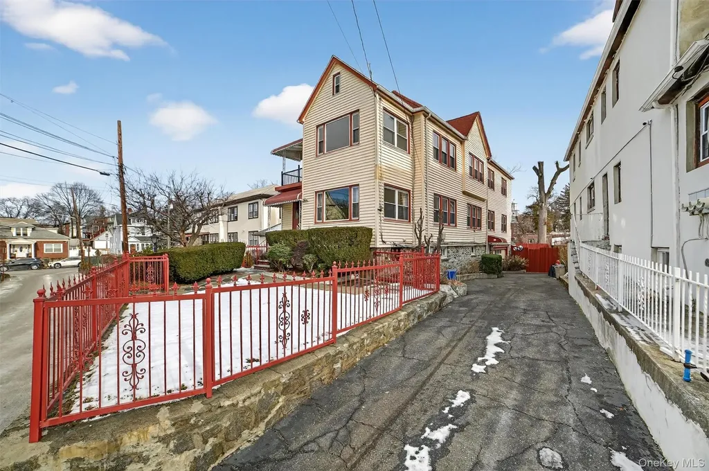 247 Nuber Avenue Mount Vernon NY 10553