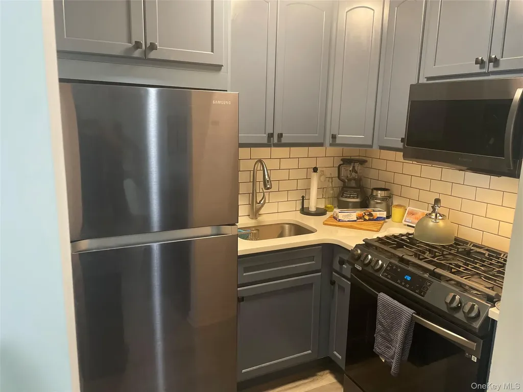 40 Navajo Court Coram NY 11727