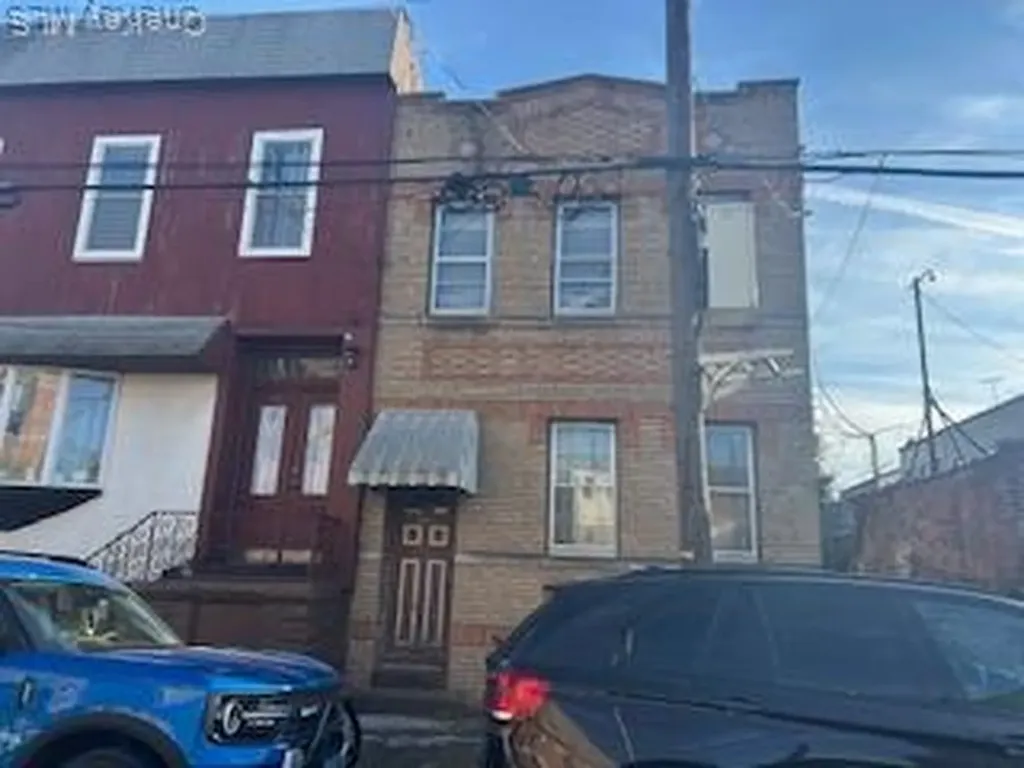60-12 68th Avenue Ridgewood NY 11385