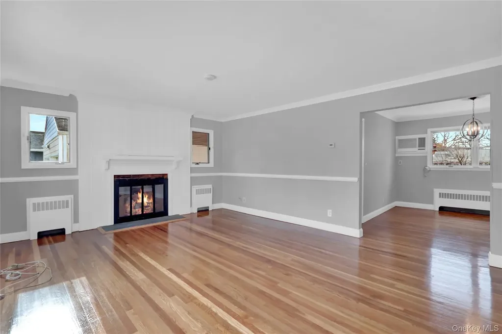 1336 Potter Boulevard Bay Shore NY 11706
