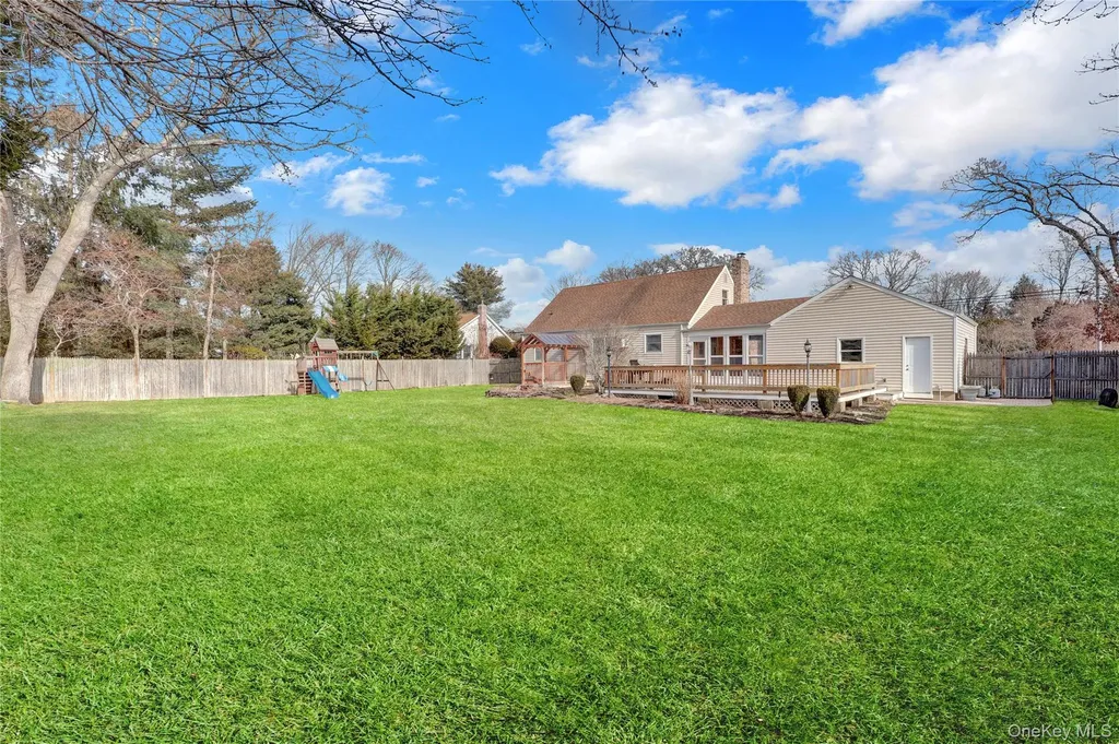 1336 Potter Boulevard Bay Shore NY 11706