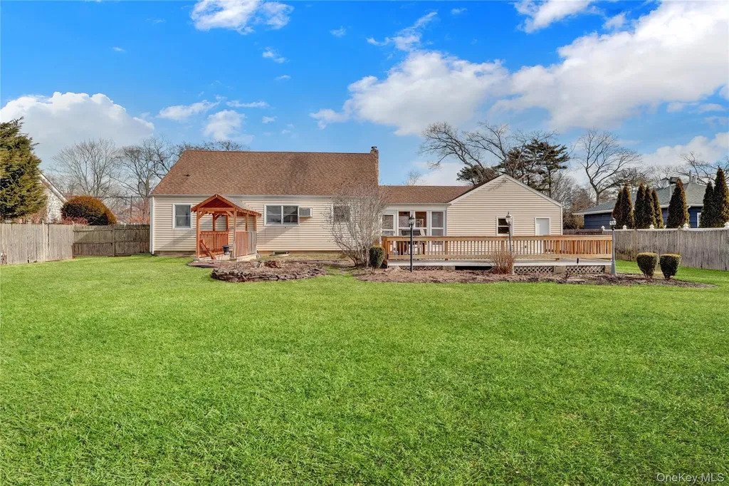 1336 Potter Boulevard Bay Shore NY 11706