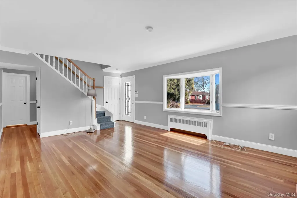 1336 Potter Boulevard Bay Shore NY 11706