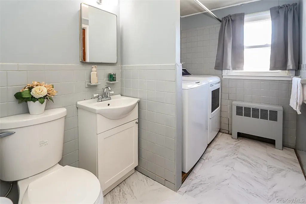70 Corncrib Lane Levittown NY 11756