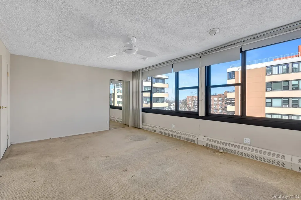 162-11 9th Beechhurst NY 11357