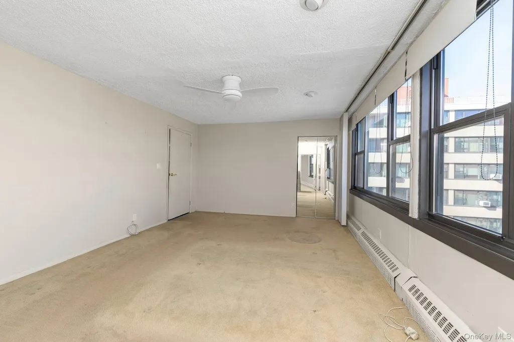 162-11 9th Beechhurst NY 11357