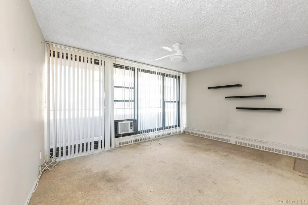 162-11 9th Beechhurst NY 11357