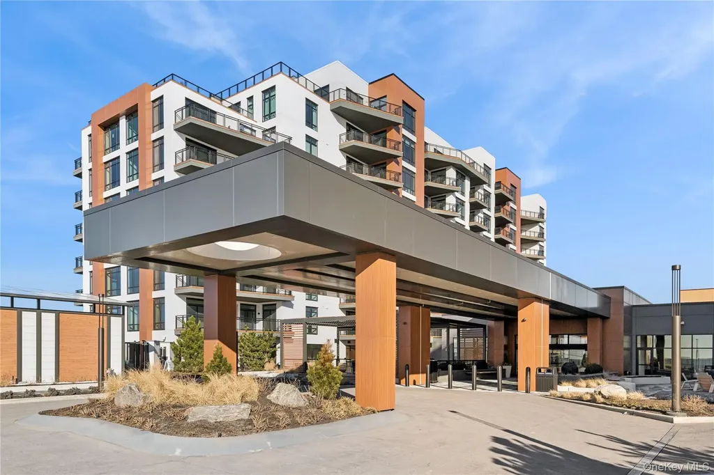 100 Boardwalk Long Beach NY 11561