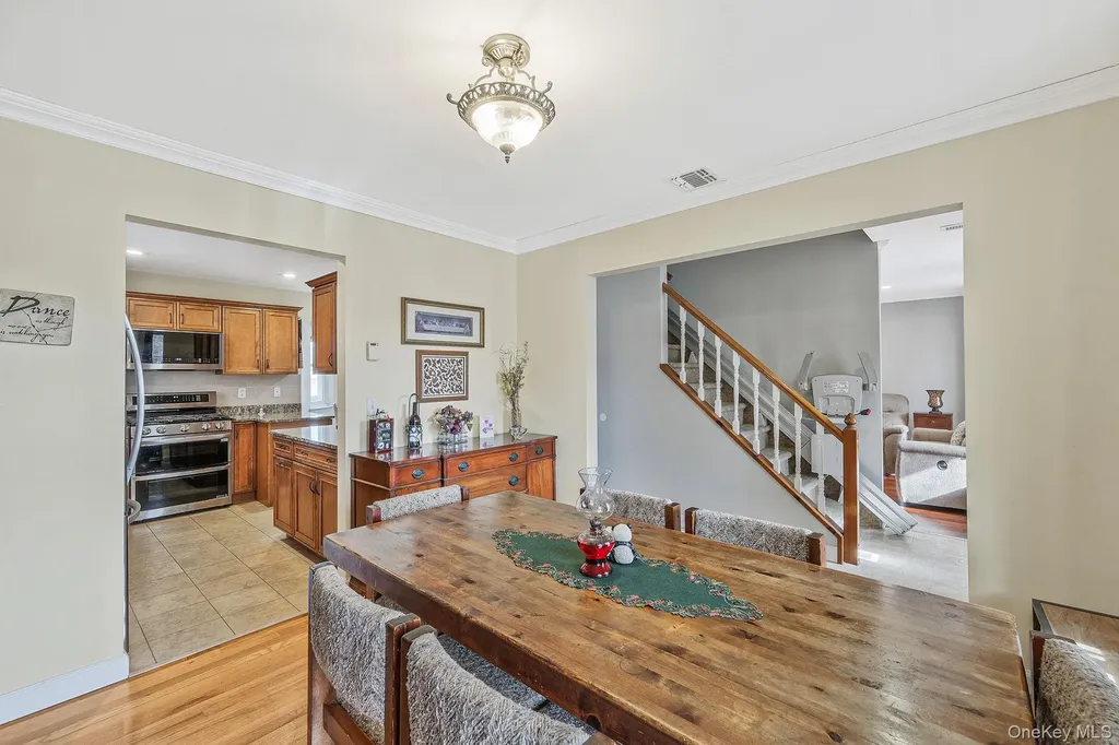 61 Arpage Drive E Shirley NY 11967