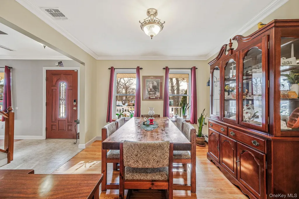 61 Arpage Drive E Shirley NY 11967