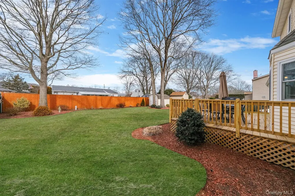 61 Arpage Drive E Shirley NY 11967