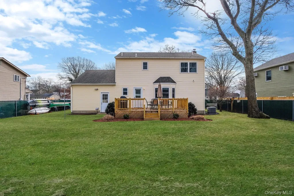 61 Arpage Drive E Shirley NY 11967