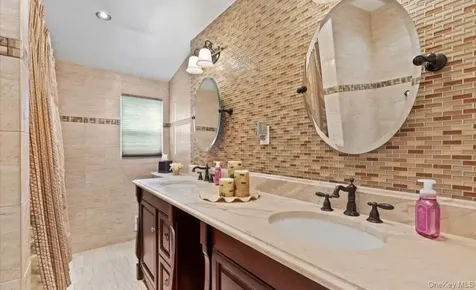 35 Gauldy Avenue Staten Island NY 10314