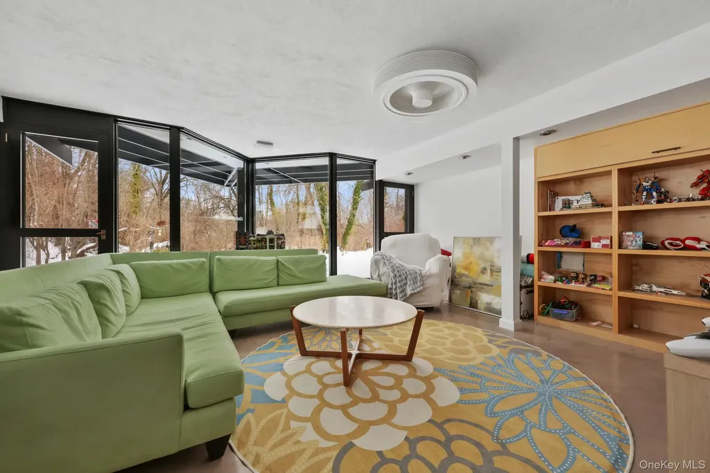 10 Lincoln Road Scarsdale NY 10583