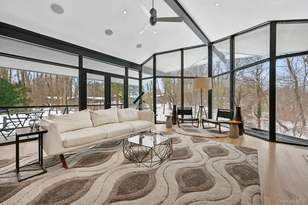 10 Lincoln Road Scarsdale NY 10583