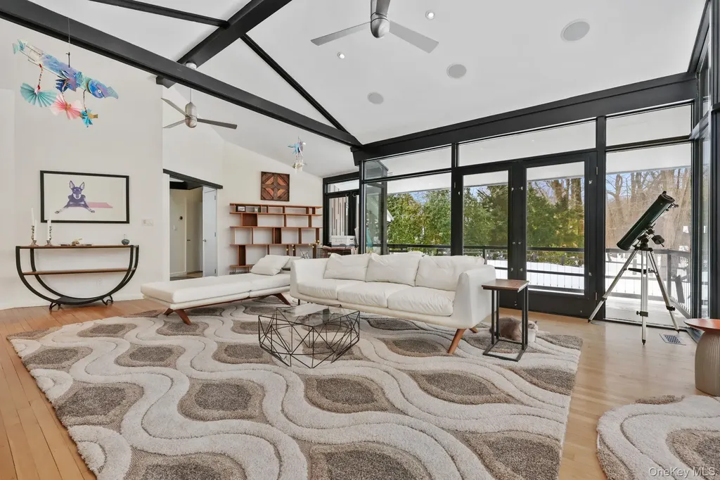 10 Lincoln Road Scarsdale NY 10583