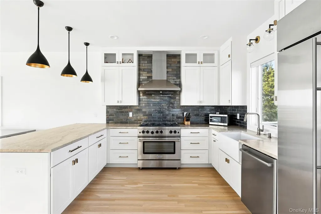 617 Dune Road Westhampton NY 11978