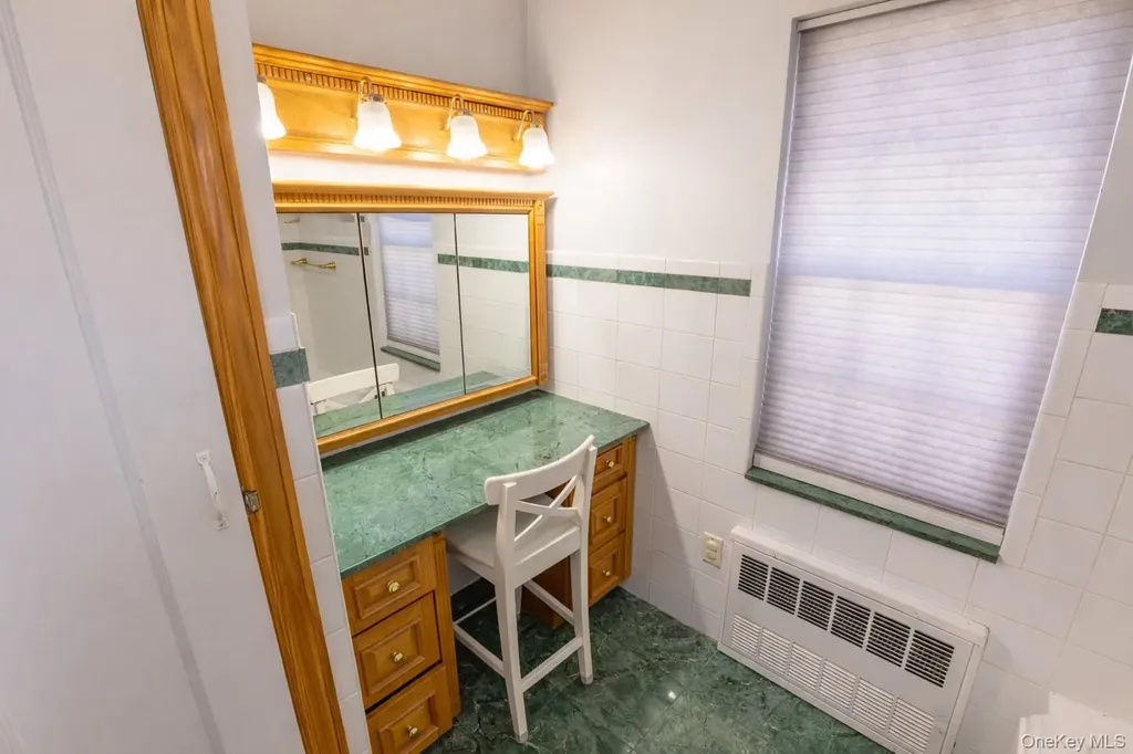 3 Olive Place Lynbrook NY 11563