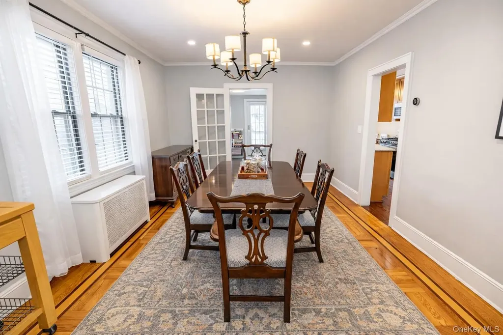 3 Olive Place Lynbrook NY 11563