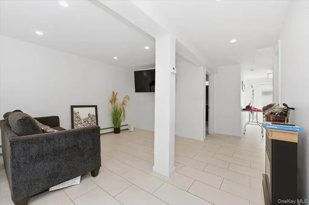1003 Huntington Avenue Bronx NY 10465
