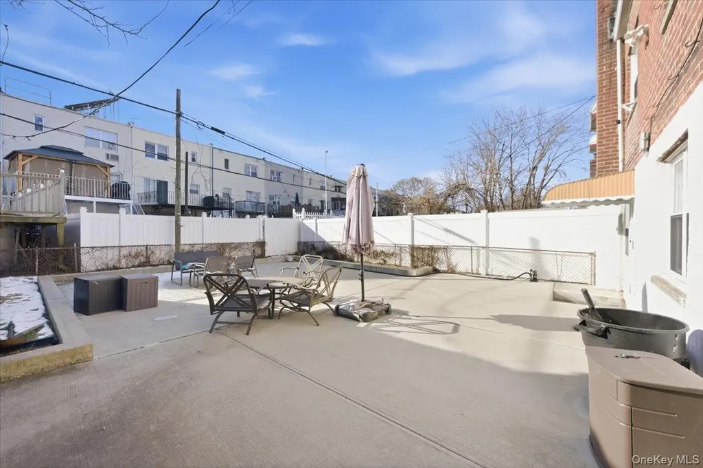1003 Huntington Avenue Bronx NY 10465