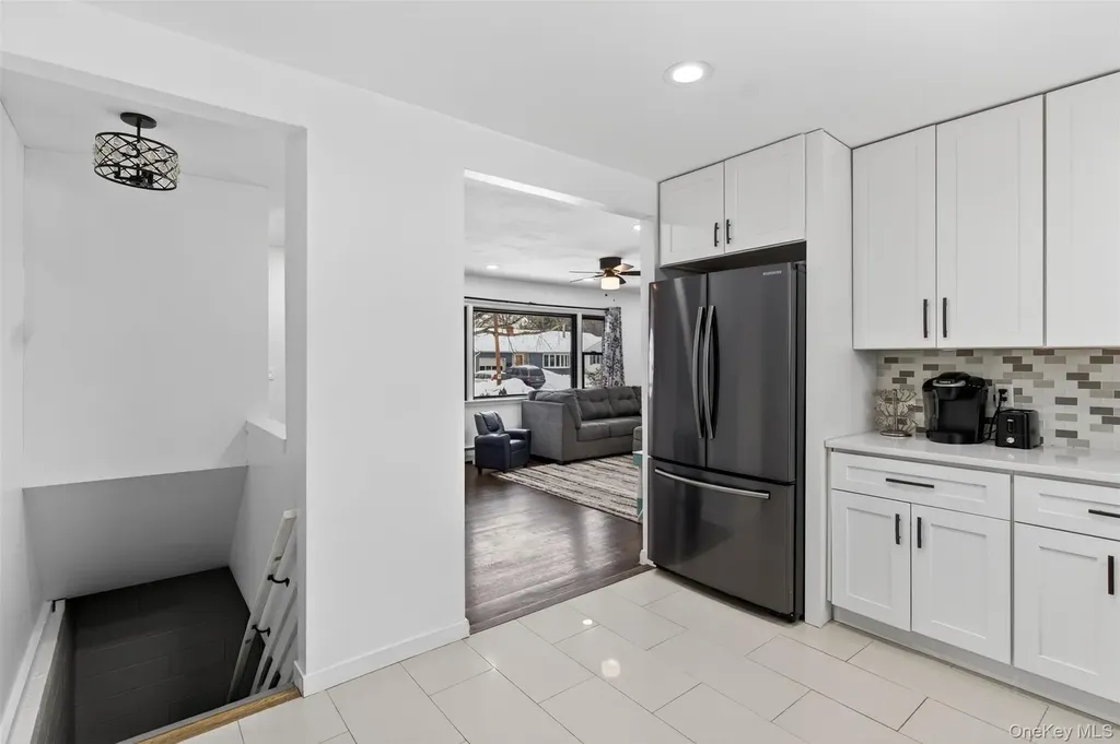 21 Edith Avenue Saugerties NY 12477