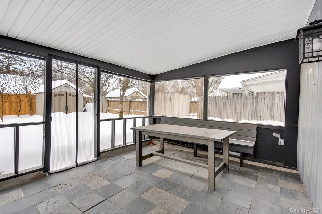 21 Edith Avenue Saugerties NY 12477