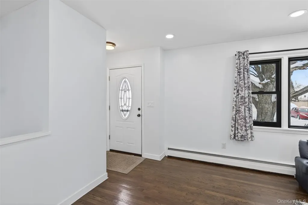 21 Edith Avenue Saugerties NY 12477
